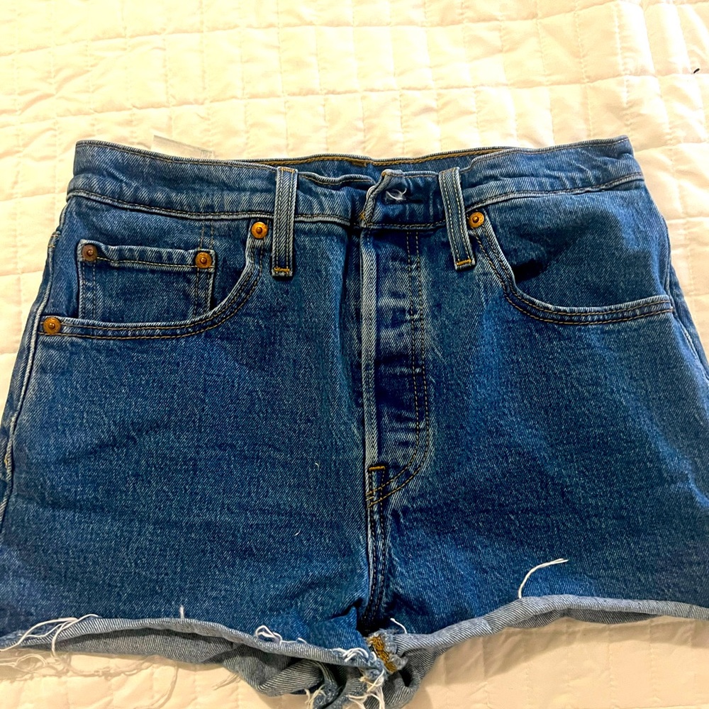 Levi’s 501 high rise shorts, size 27